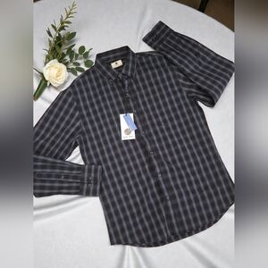 New Social Coast button down shirt Men size S